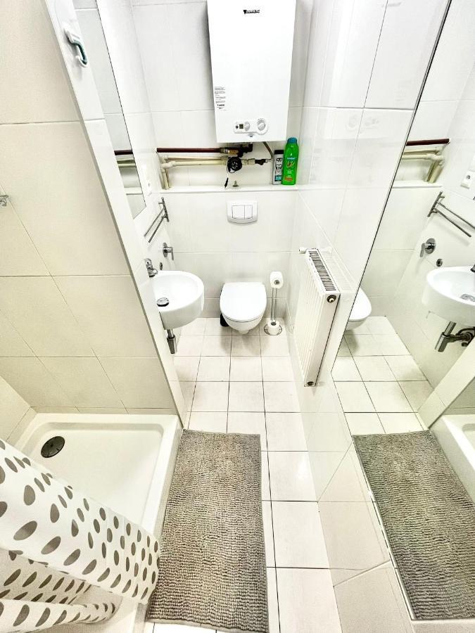 Bezagenta Rooms Centrum Warszawa Exteriör bild